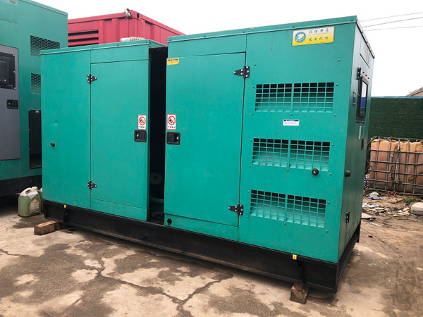 甘孜怎样合理控制磷酸铁锂蓄电池的充放电倍率以延长其使用寿命？